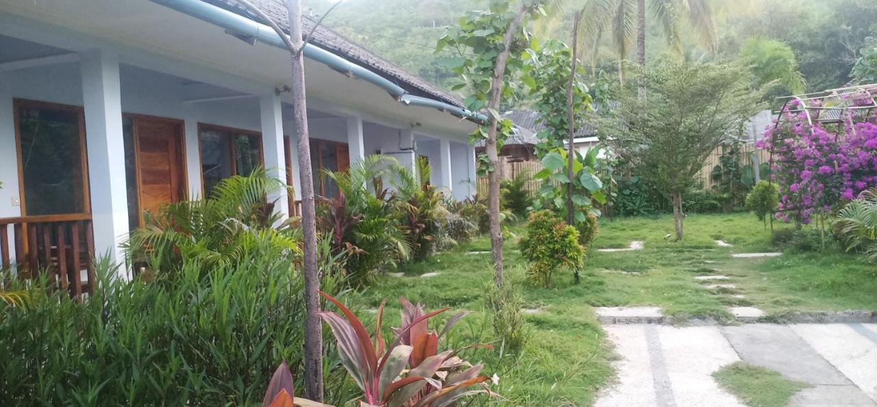 Elisa Homestay Areguling Kuta  Екстериор снимка